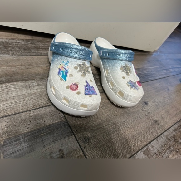 Disney Frozen Clogs mega Crush Crocs Women’s Size 10 - Picture 14 of 14